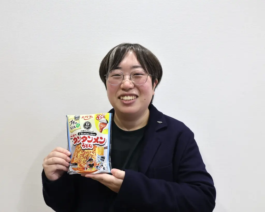 元祖ニュータンタンメン本舗×川崎フロンターレ×エバラ食品「プチッとうどんプラス ニュータンタンメンうどん」　好評により今年も！当社冠試合の１１月３０日（日）から数量限定発売 画像 2