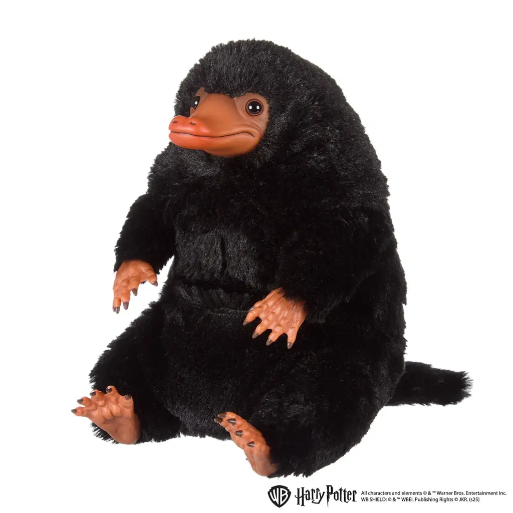 【株式会社セキグチ】『ファンタスティック・ビースト』に登場する魔法動物ニフラーの、顔と手足はソフトビニール製でフィギュアのようなぬいぐるみ「ぬいフィギュ　ニフラー」が新発売！ 画像 3