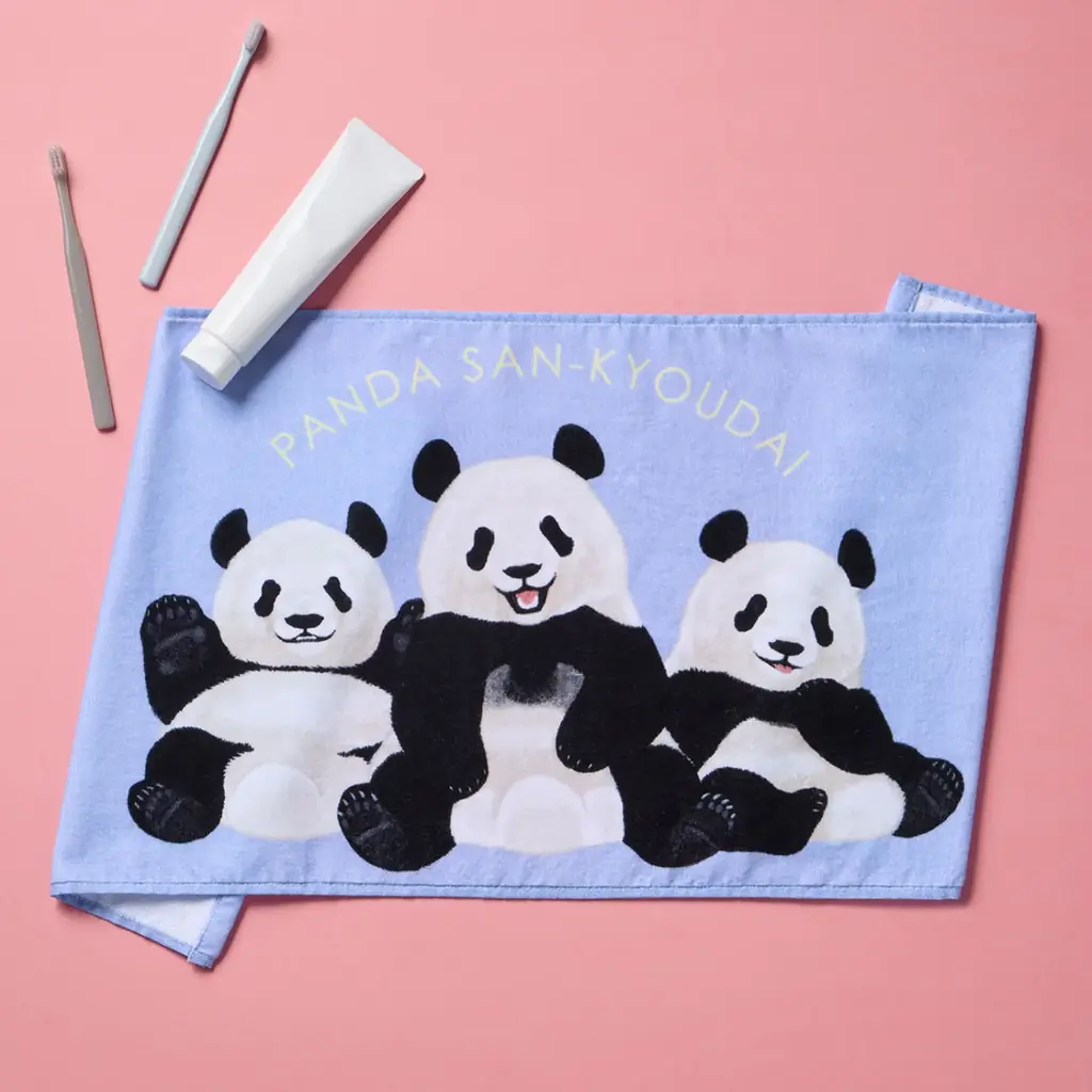 上野動物園の“シャンシャン・シャオシャオ・レイレイ”をモチーフにしたポーチなどパンダたちに感謝を込めたYOU+MORE!オリジナルグッズ5点が新登場【ジャイアントパンダ保護サポート基金協賛商品】 画像 11