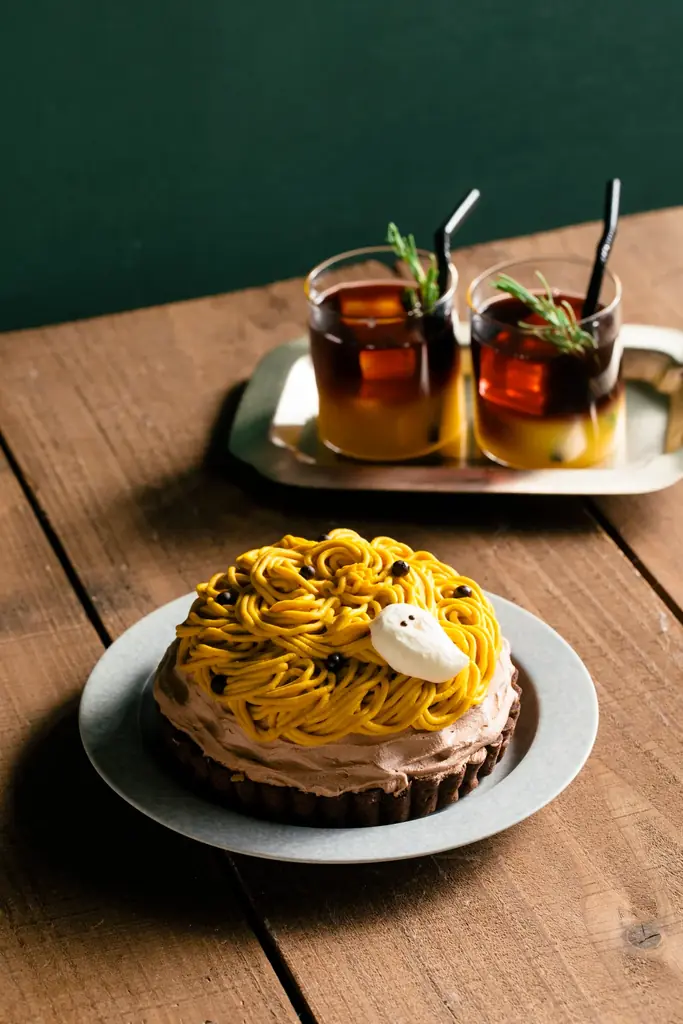 【タルトの上にケーキが乗った!?】東京・名古屋で人気のカフェ「ハチカフェ」初のレシピ本が11/21に発売！ 画像 4