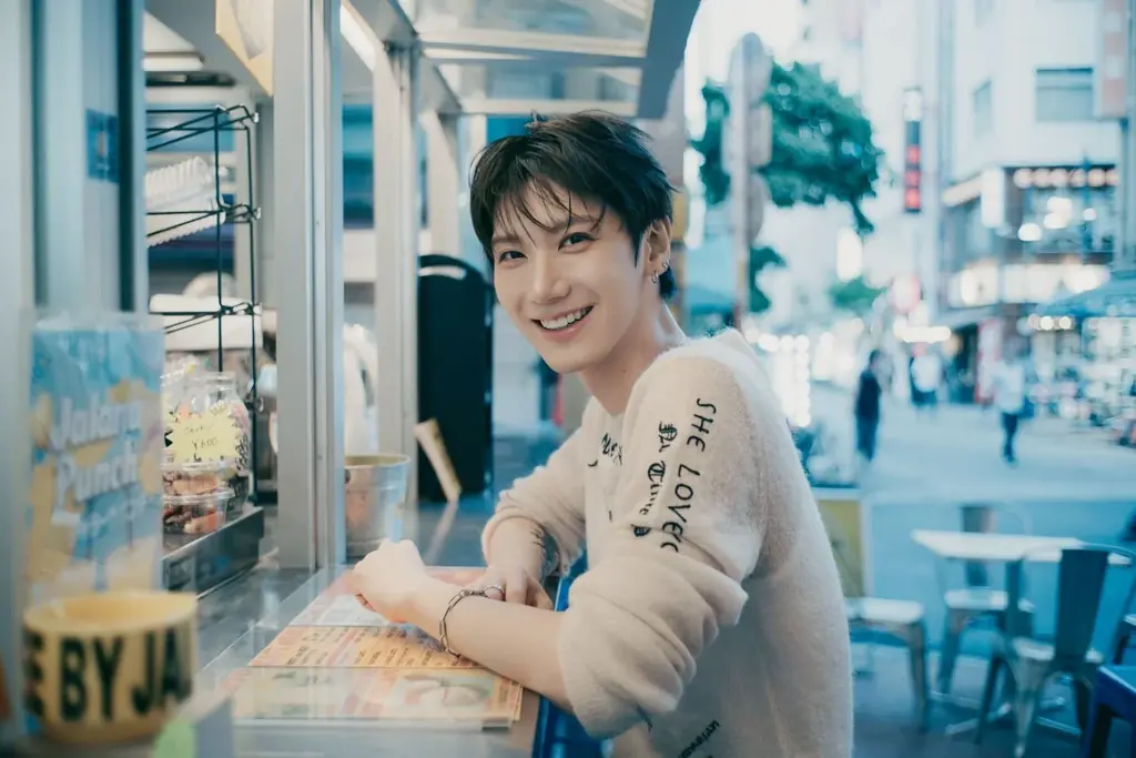 TEN、初となるソロ写真集「essentia」2026年2月2日(月)発売決定&予約開始！！ 画像 6