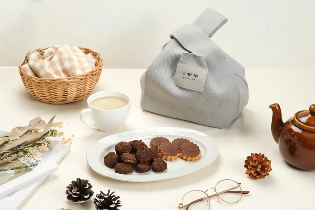 スナックミー冬限定『ニットのぬくもり』ティーセット発売