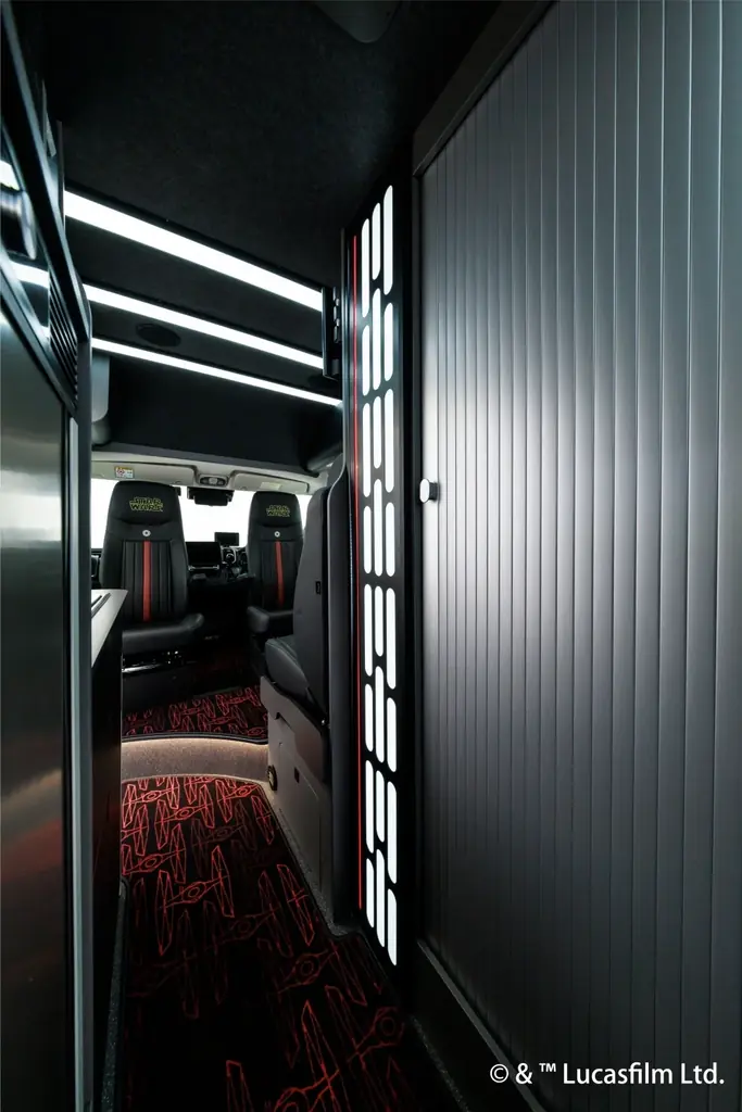 【コスチュームファンが大集結！】世界限定5台に多数のエントリー殺到中！映画「スター・ウォーズ」シリーズ公式ライセンスキャンピングカー発売記念『EURO-TOY STAR NIGHT』イベントレポート 画像 12