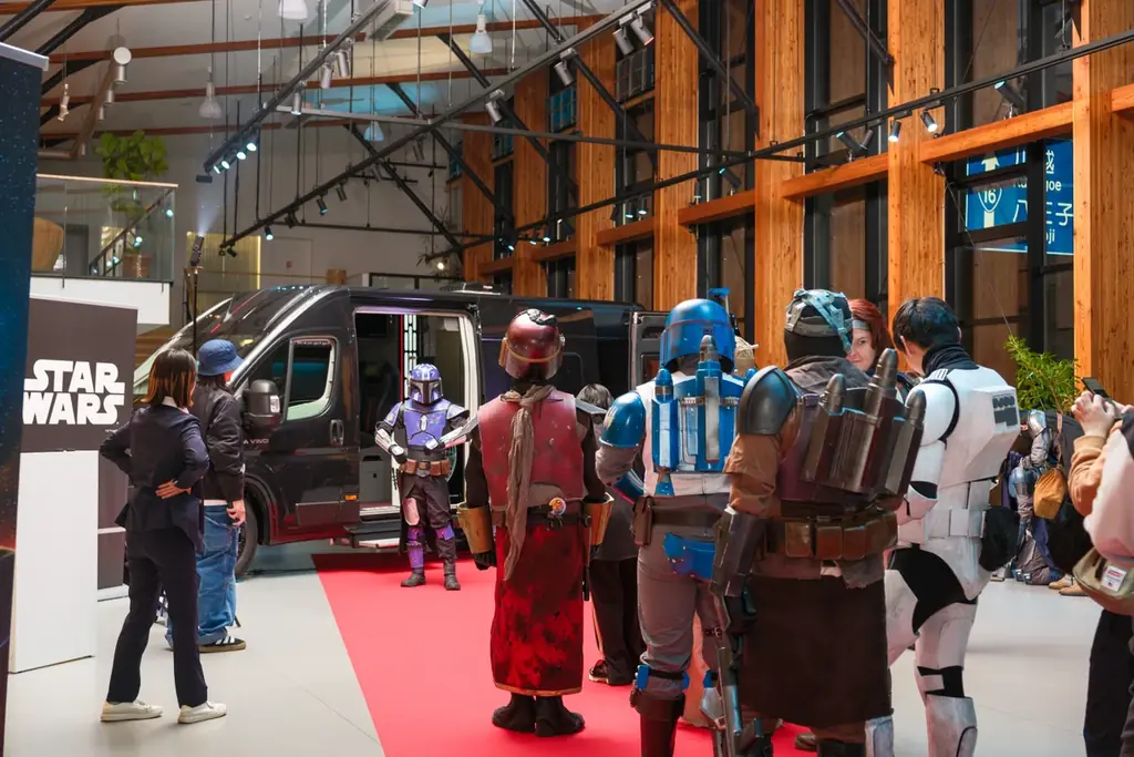 【コスチュームファンが大集結！】世界限定5台に多数のエントリー殺到中！映画「スター・ウォーズ」シリーズ公式ライセンスキャンピングカー発売記念『EURO-TOY STAR NIGHT』イベントレポート 画像 15
