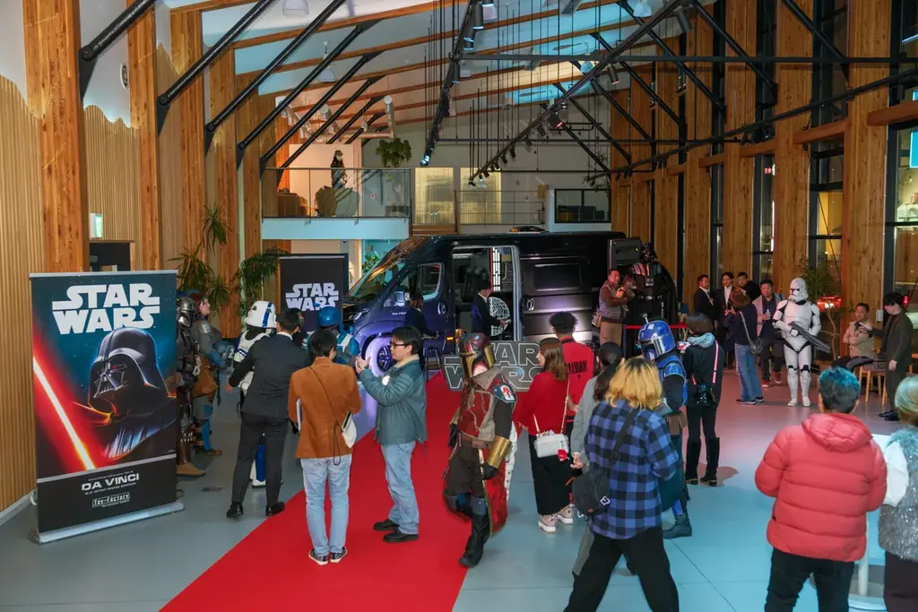 【コスチュームファンが大集結！】世界限定5台に多数のエントリー殺到中！映画「スター・ウォーズ」シリーズ公式ライセンスキャンピングカー発売記念『EURO-TOY STAR NIGHT』イベントレポート 画像 17