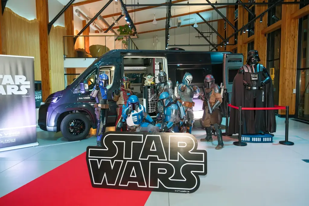 【コスチュームファンが大集結！】世界限定5台に多数のエントリー殺到中！映画「スター・ウォーズ」シリーズ公式ライセンスキャンピングカー発売記念『EURO-TOY STAR NIGHT』イベントレポート 画像 22