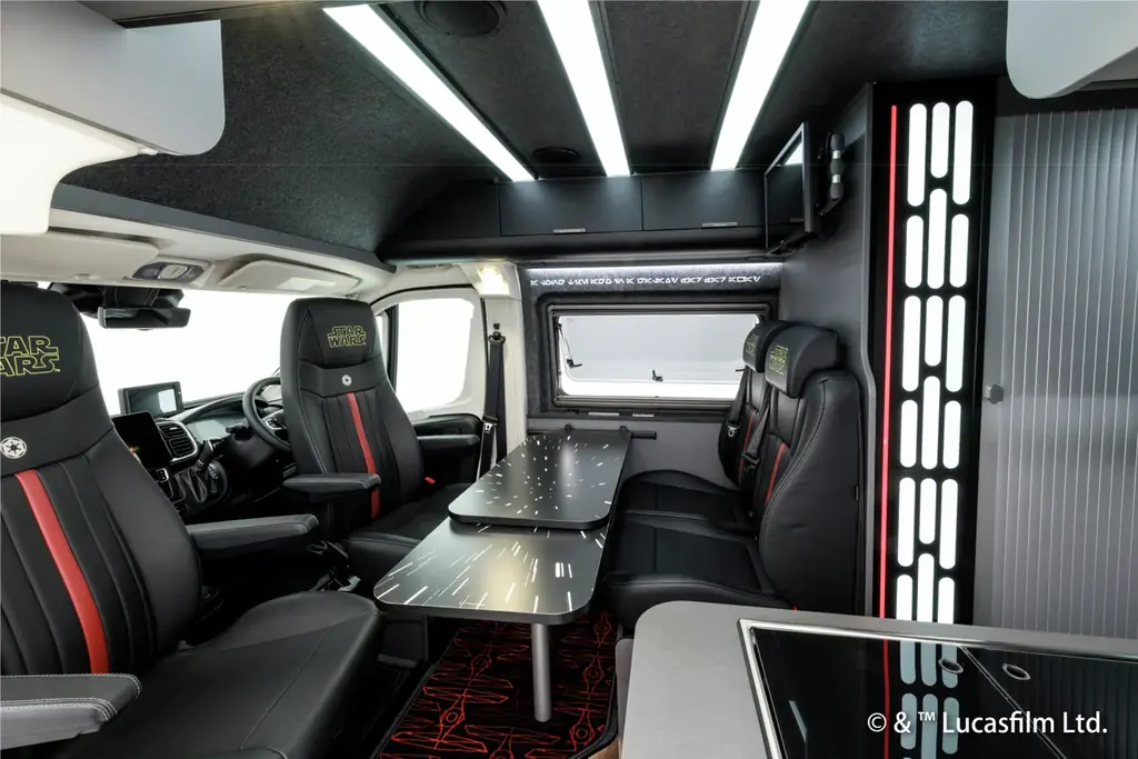 【コスチュームファンが大集結！】世界限定5台に多数のエントリー殺到中！映画「スター・ウォーズ」シリーズ公式ライセンスキャンピングカー発売記念『EURO-TOY STAR NIGHT』イベントレポート 画像 24