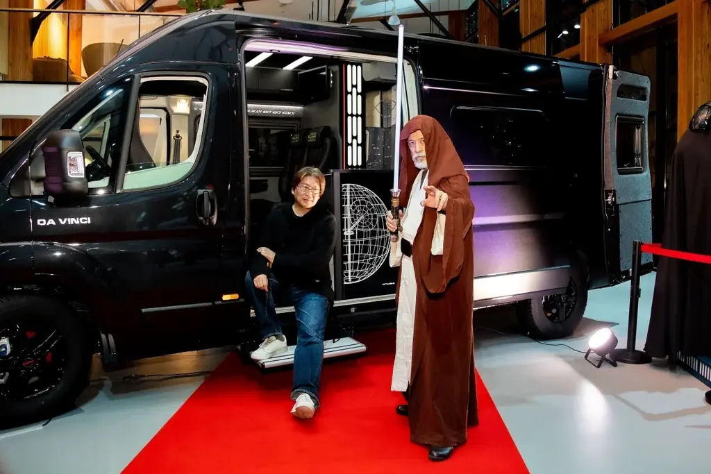 【コスチュームファンが大集結！】世界限定5台に多数のエントリー殺到中！映画「スター・ウォーズ」シリーズ公式ライセンスキャンピングカー発売記念『EURO-TOY STAR NIGHT』イベントレポート 画像 4