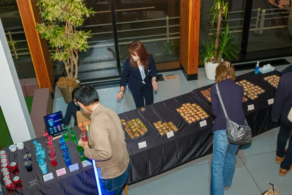 【コスチュームファンが大集結！】世界限定5台に多数のエントリー殺到中！映画「スター・ウォーズ」シリーズ公式ライセンスキャンピングカー発売記念『EURO-TOY STAR NIGHT』イベントレポート 画像 6