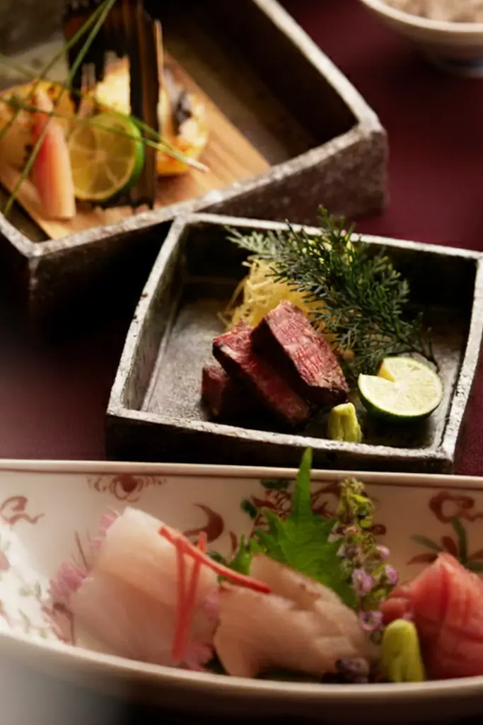 京都駅すぐ！京情緒あふれる本格会席と特製鍋で彩る冬の宴『贅沢飲み放題付き 忘年会・新年会プラン 』 画像 2