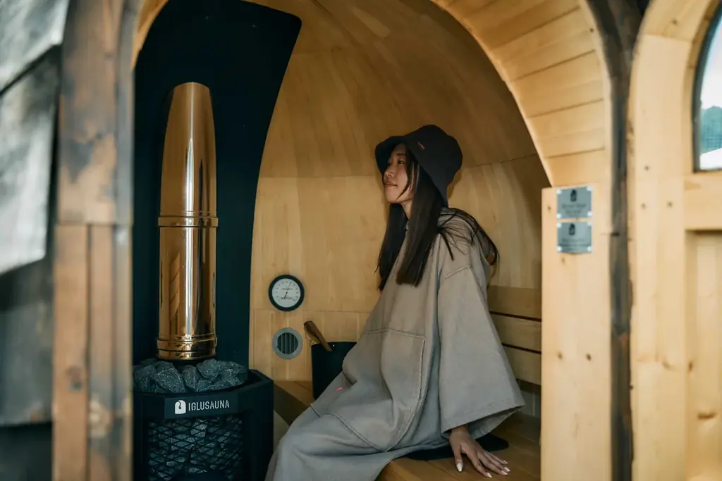 卒業旅行をサウナで応援！　COMORIVERで宿泊とアウトドアサウナをお得に楽しめる「卒業サ旅プラン」を販売開始 画像 3