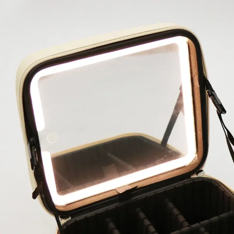 新発売!!スッキリ収納上手に。【SAFFRON】LEDミラー付きコスメボックス　HED-0932 画像 3