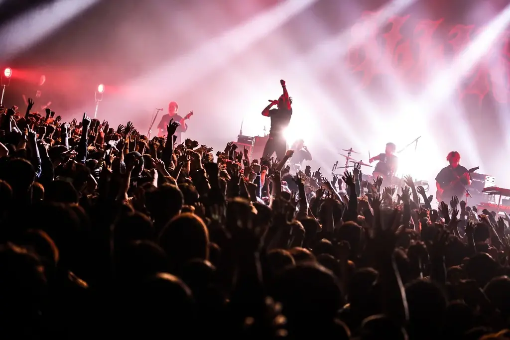 THE ORAL CIGARETTESがSiMと狂宴、盟友集った対バンツアー完走 画像 2