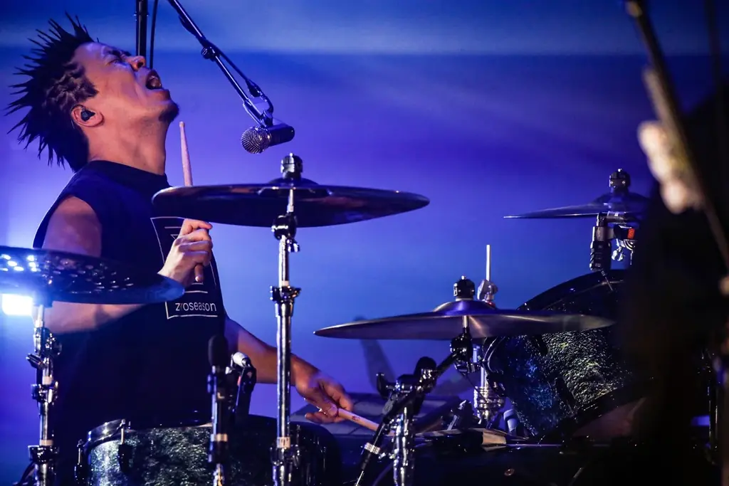 THE ORAL CIGARETTESがSiMと狂宴、盟友集った対バンツアー完走 画像 4