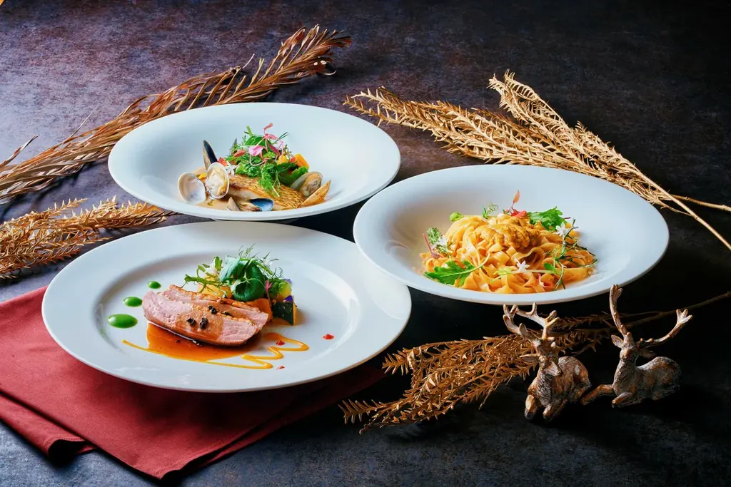 神戸クリスマスマーケット、ナイター営業日をさらに拡大！12/12（金）～25（木）の14日間、毎日ナイター営業を実施。12/20（土）～25（木）はスペシャルランチ＆ディナーも登場（予約受付中）。 画像 4