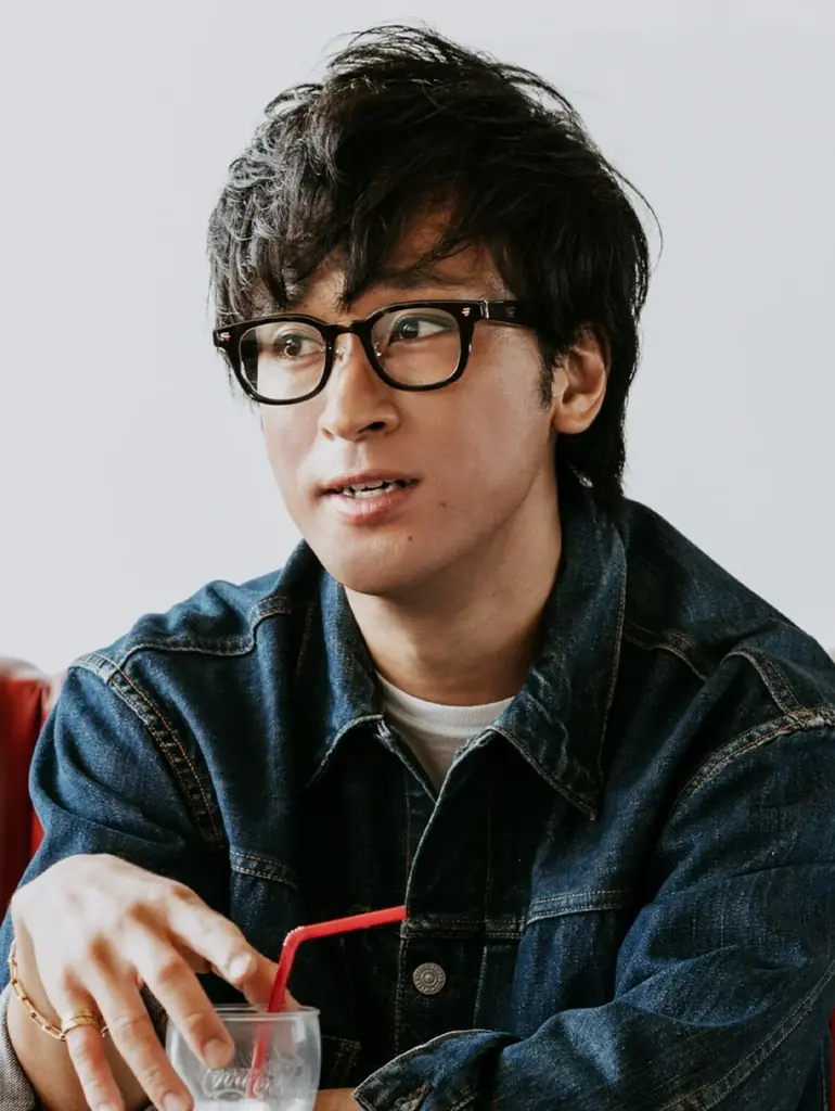 東海オンエア「としみつ」とのコラボレーション アイウェアコレクション「Zoff｜TOSHIMITSU」 画像 4