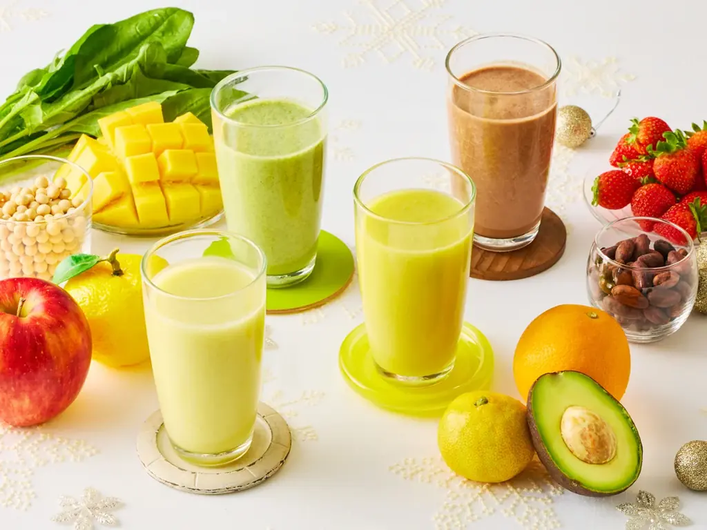 【美容・健康に嬉しい、朝の日替わりスムージー】全国のコンフォートホテルの無料朝食に「みかん」「ゆず」「いちご」「ほうれん草」などを使用した冬のスムージー4種が12月1日（月）より登場 画像 1