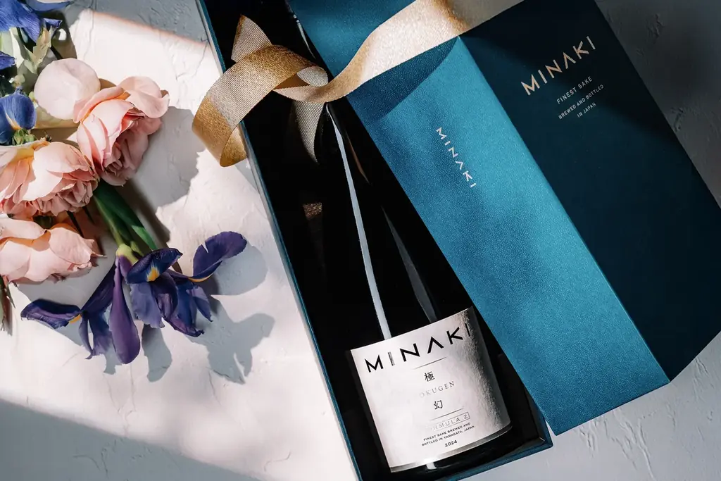 年末ギフトや帰省土産に、受賞歴多数のラグジュアリー日本酒「MINAKI」で記憶に残る贈り物を 画像 1