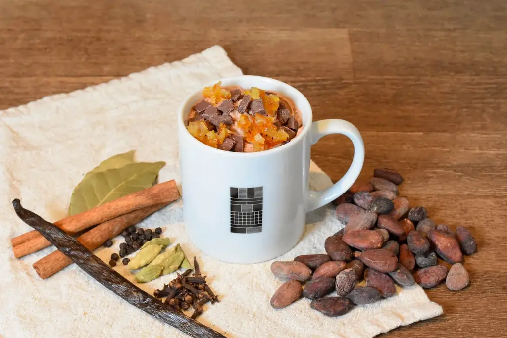 ミニマルが12月1日発売　冬限定『ホットチョコレートチャイ』