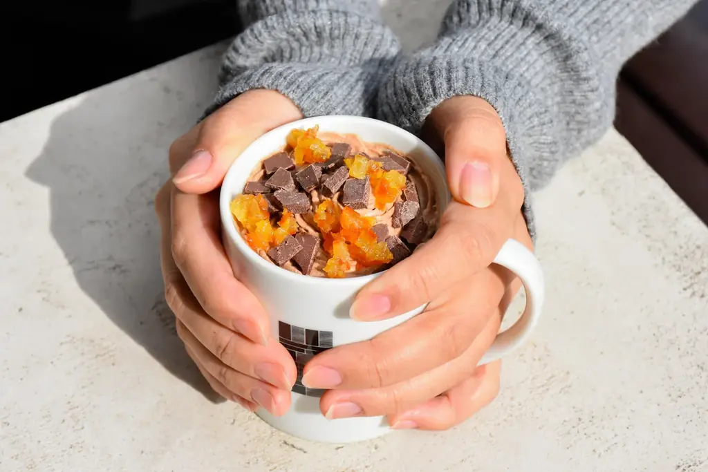 冬の幸せ「ホットチョコレートチャイ」がMinimal全店舗に登場。6種スパイス×5種チョコレートの複層的な味わいがじんわり広がる冬限定のホットドリンク 画像 2