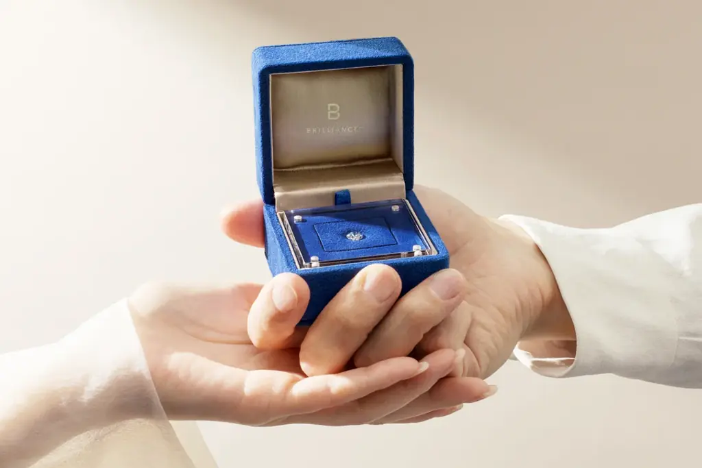 【ブリリアンスプラス】永遠の愛の象徴、月桂樹モチーフを二人の指に。結婚指輪の新作を11月25日より発売 画像 5