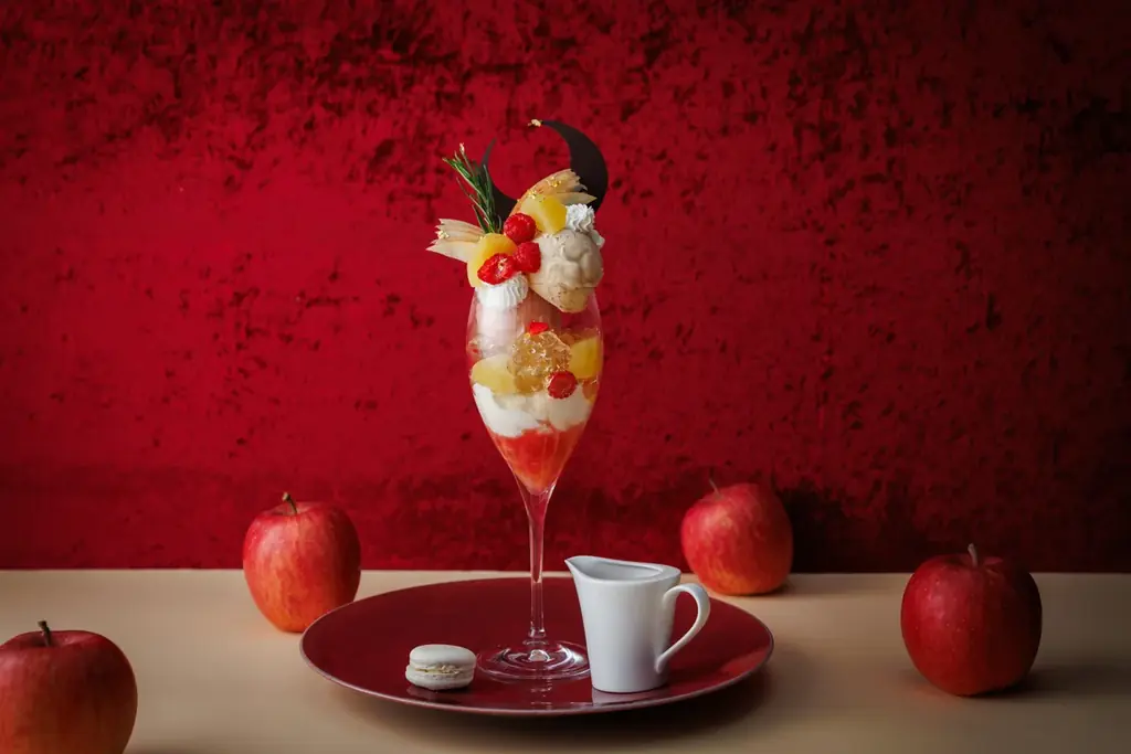 【ホテルメトロポリタン 川崎】 「りんごが主役の冬パフェ」を提供 画像 1