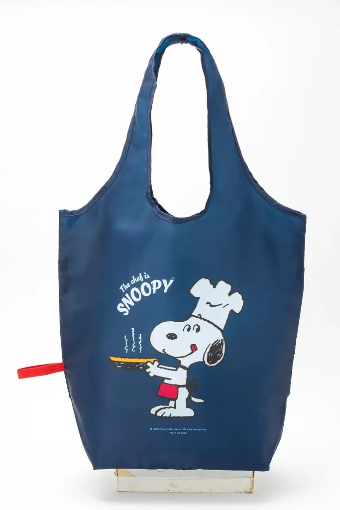「ポケットつきSNOOPY™でかエコバッグ」がついた『レタスクラブ』2025年12月増刊号が発売！ 画像 2