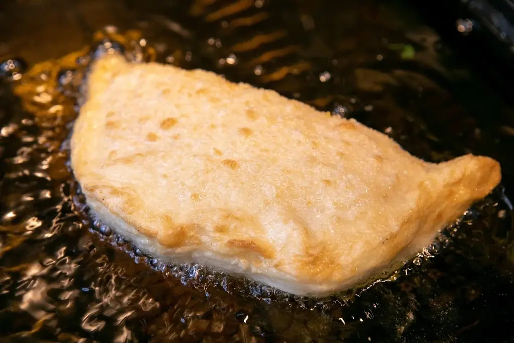 大阪・都島発、冷凍「ご褒美ピザBOX」でおうち贅沢クリスマスに。“揚げピザ”と“石窯ピザ”の食べ比べができる食体験型クリスマス限定セットを発売。 画像 8