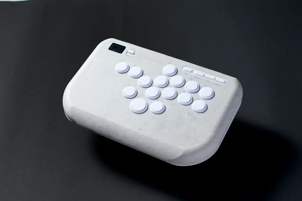 Wizard Room、次世代レバーレスアケコン「GlimPearl」12月5日より販売開始、予約販売を11月26日12時よりスタート 画像 3