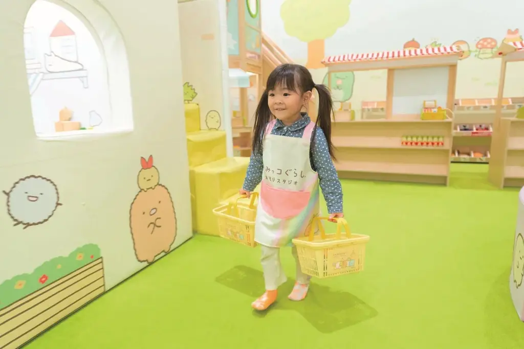 12月1日(月)から「すみっコぐらしあそびスタジオ」にてクリスマスイベント開催！ すみっコたちとサンタ姿でパーティーを楽しもう！　数量限定！ぬい撮り背景になる「クリスマスカード」をプレゼント！ 画像 11