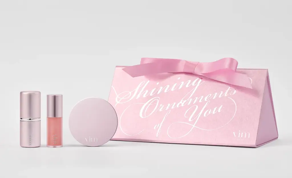 ＜vim BEAUTY＞オーナメントをテーマにあなたの魅力を飾るホリデーコレクション2025「shining ornaments of you」が登場。 画像 2