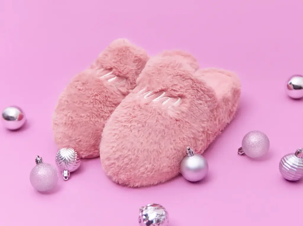 ＜vim BEAUTY＞オーナメントをテーマにあなたの魅力を飾るホリデーコレクション2025「shining ornaments of you」が登場。 画像 6