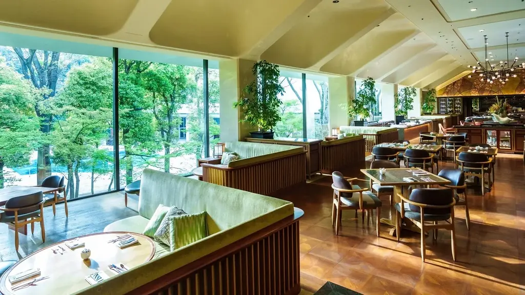 【グランドプリンスホテル新高輪】甘酸っぱいいちごと濃厚なチョコレートのマリアージュを楽しむ 「Strawberry Chocolate Afternoon Tea」開催 画像 3