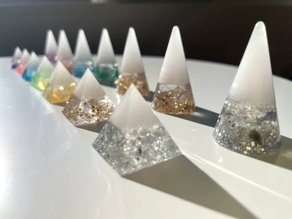 占い師イソラが提案する “光の浄化 × 新しい盛り塩”　光が日常を守る《Sora Salt 〜お守りソルト〜》新発売 画像 1