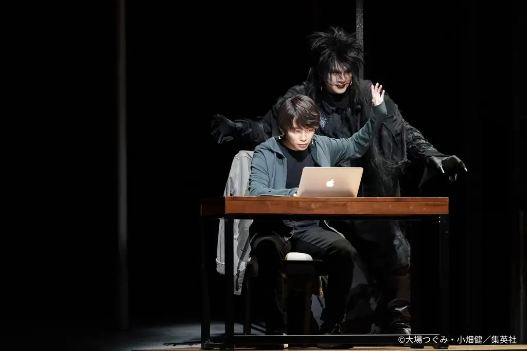 【写真】『デスノート THE MUSICAL』初日開幕！【出演：加藤清史郎、渡邉 蒼、三浦宏規、鞘師里保、リコ（HUNNY BEE）、濱田めぐみ、浦井健治、今井清隆ほか】 画像 1