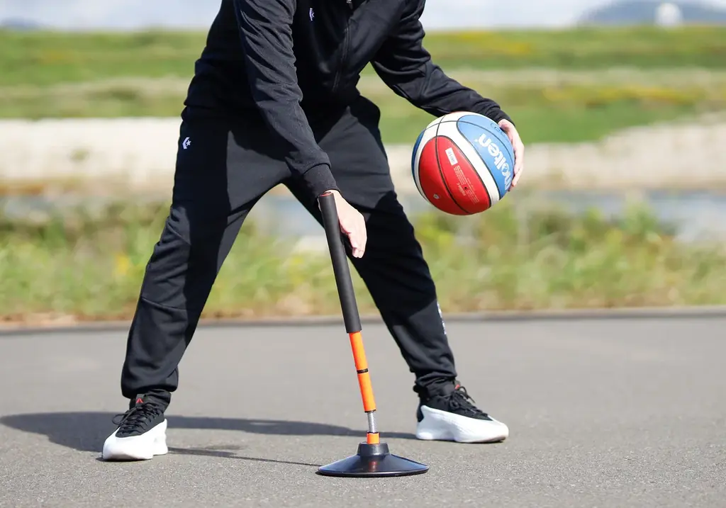 反射的な動きで、実践で生きる判断力を鍛える！新しい自主練の提案「スイングトレーニングポール」登場 画像 3