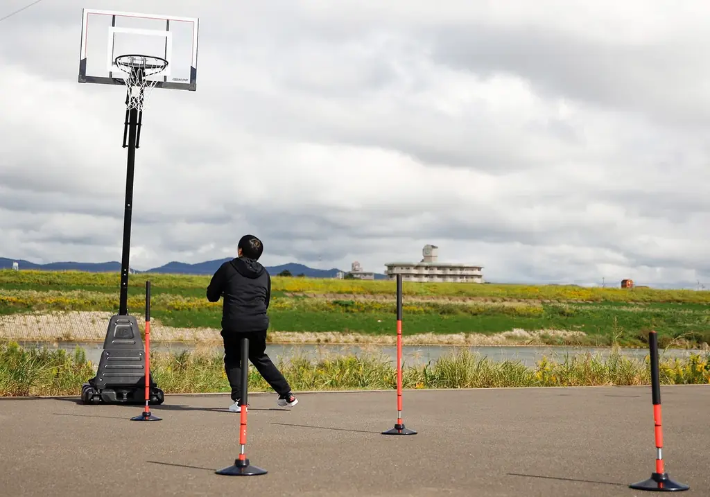 反射的な動きで、実践で生きる判断力を鍛える！新しい自主練の提案「スイングトレーニングポール」登場 画像 6