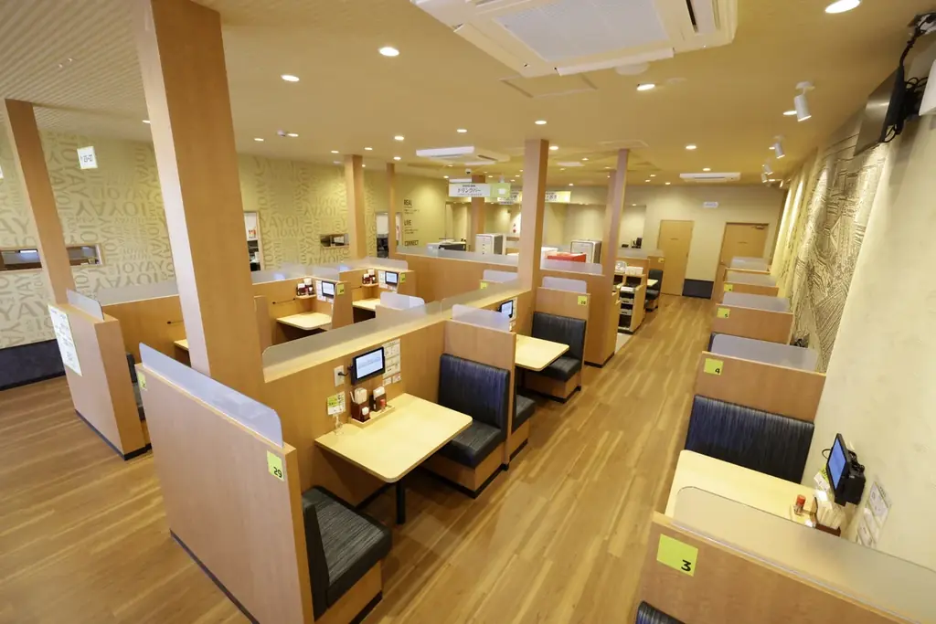 “上質な”イメージでデザインされた店舗 やよい軒 静岡SBS通り店 画像 2