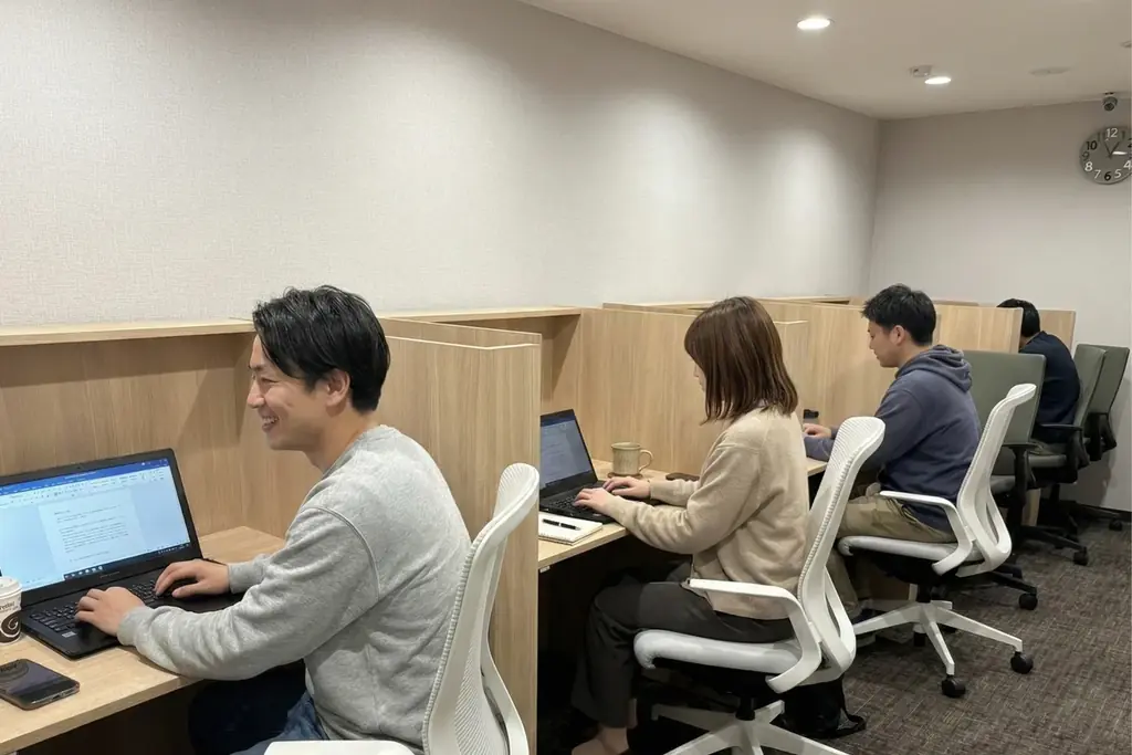 【長野県塩尻市】信州健康ランドに24時間利用可能なコワーキングルームを新設。お風呂・サウナ入り放題でPC作業の合間に気分爽快リフレッシュ｜長期滞在型の1泊朝食付き5,000円プランも販売開始 画像 2