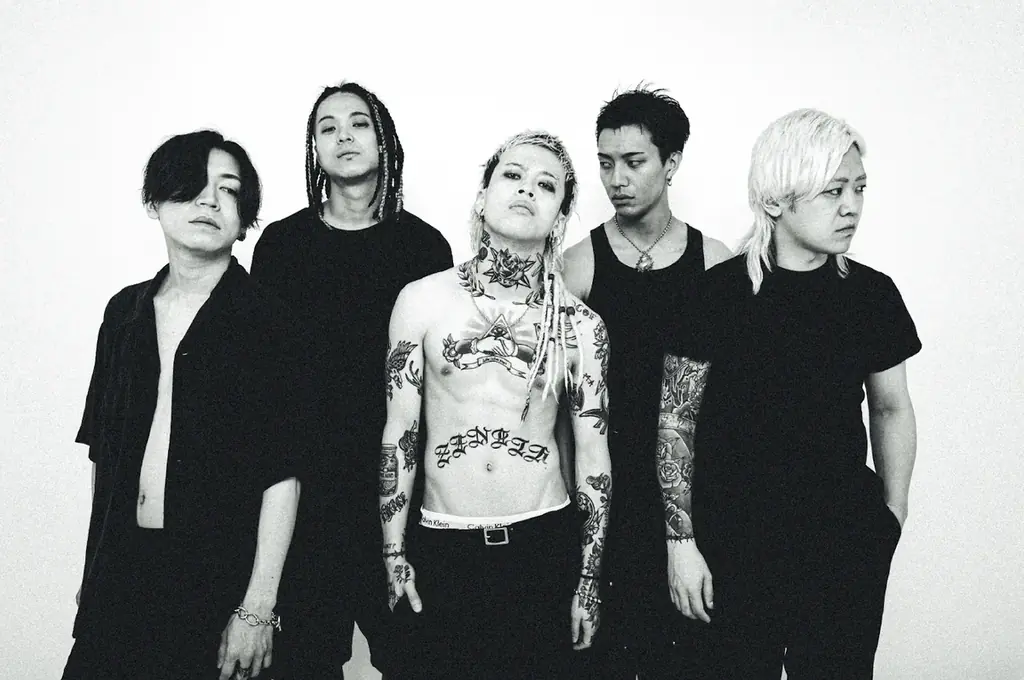 HIKAGE×Prompts YASUIの2バンド同時正規加入!! 2マンツアー“ECSTASY TOUR 2026”開催決定!! 画像 2