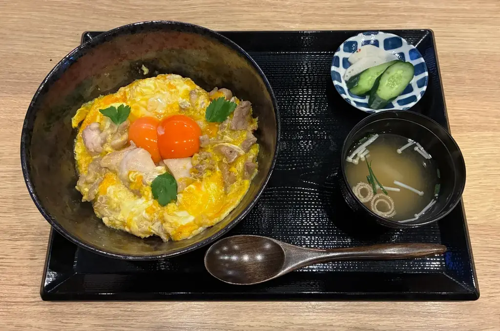 鹿児島市鴨池にうなぎと焼き鳥の炭火焼き「煉獄炭火　鰻鶏(れんごくすみび・まんどり)」が１１月２５日プレオープン☆ 画像 2