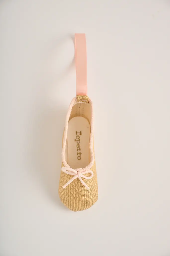 【レペット】CHRISTMAS FAIR 2025　先着でミニチュアシューズのクリスマスオーナメントをプレゼント！ 画像 3