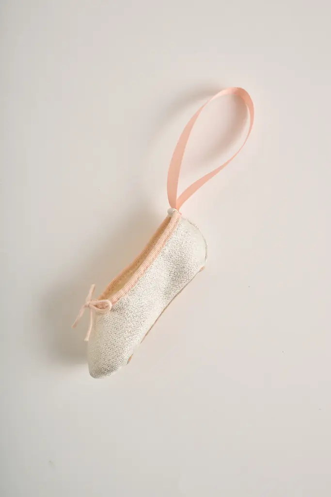 【レペット】CHRISTMAS FAIR 2025　先着でミニチュアシューズのクリスマスオーナメントをプレゼント！ 画像 4