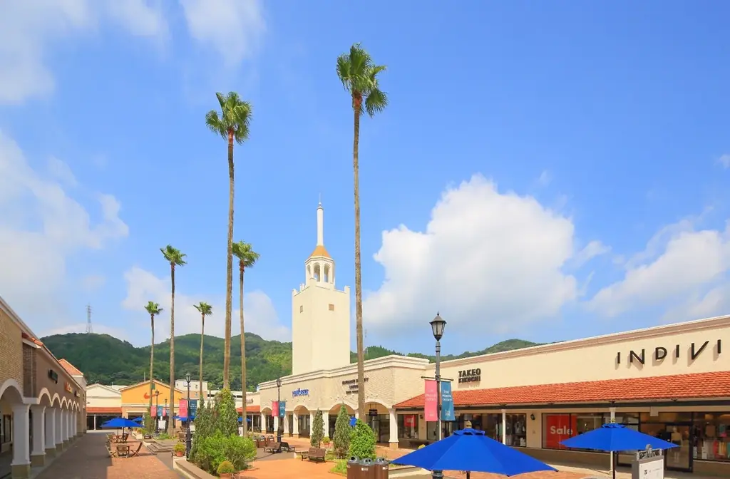 鳥栖プレミアム・アウトレットでホリデーシーズンの”とっておき”を見つけよう～ギフト選びのヒントになる特設ウェブサイトを12月５日公開／新店も続々、英国ブランド＜ポール・スミス＞が期間限定出店 画像 8