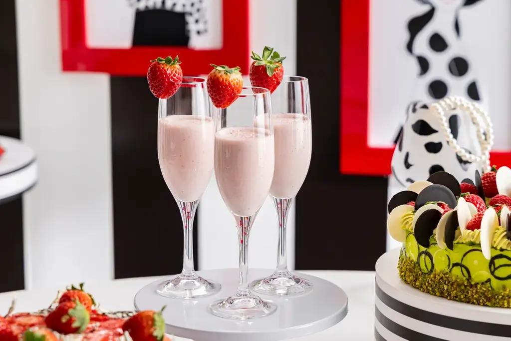 【ヒルトン東京】『ストロベリーモノクロ・ガールズパーティー』スイーツビュッフェ 画像 12