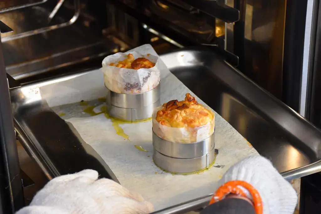 Minimalより、不動の人気を誇るあったか冬スイーツ、とろ～りチョコレートをかけて楽しむ「チョコレートアップルパイ」が今年も登場 画像 4