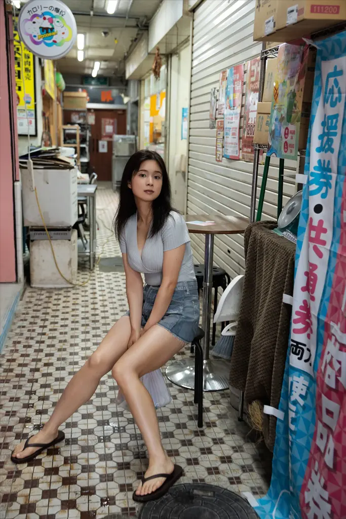 現役看護師グラドルが30歳で限界突破！『真田まことファースト写真集 スペルバウンド』、11月28日（金）発売。 画像 6