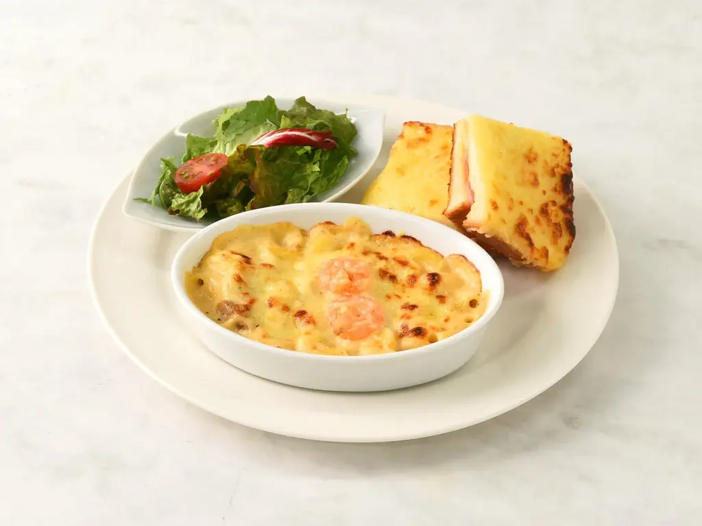 コロンバンの伝統スイーツが集うアフタヌーンティー　創業101年の歴史を凝縮。「殿下のアップルパイ」やバタークリームケーキなど、愛され続けるロングセラーを厳選 画像 6