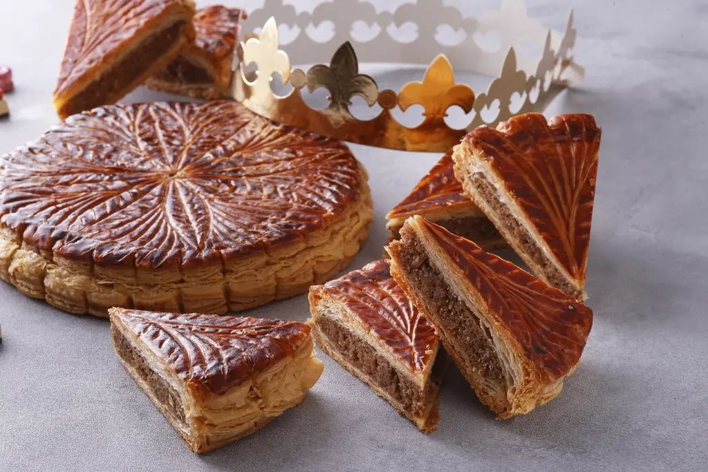 「ジュエル・ルージュ」と「ガレット・デ・ロワ」を販売 画像 2