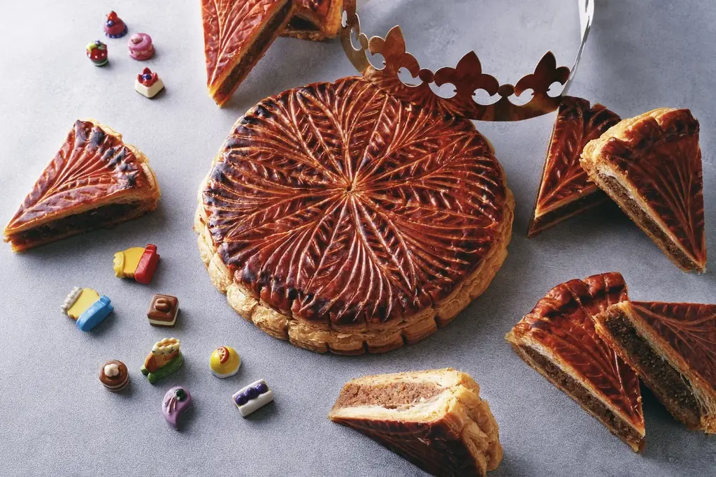 「ジュエル・ルージュ」と「ガレット・デ・ロワ」を販売 画像 4